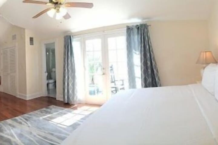 Room 182 of 259