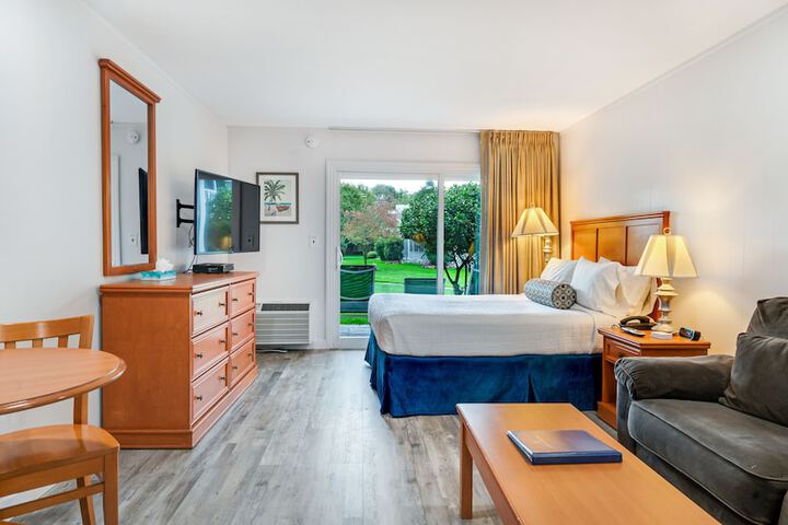 Room 107 of 184