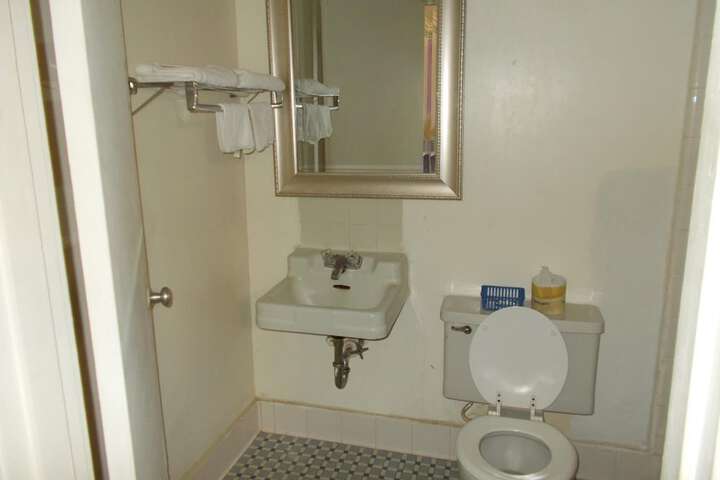 Room 30 of 50