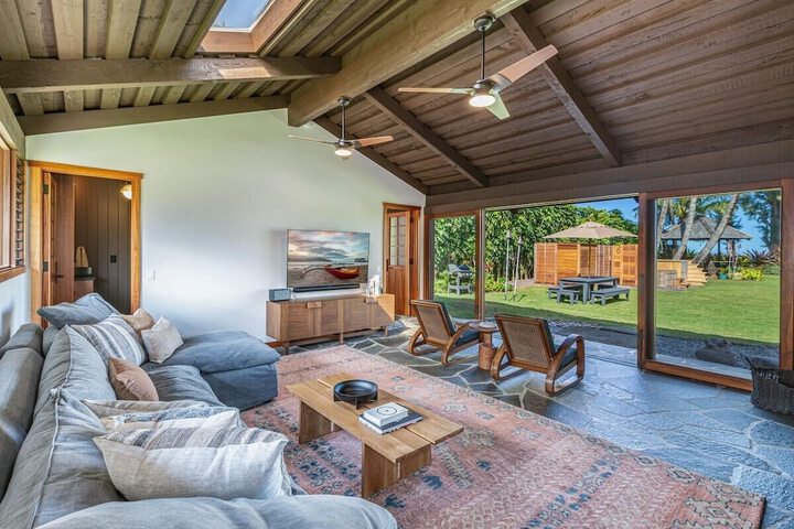Hale Maluhia Hanalei 1 Bedroom Home by RedAwning