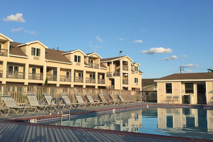 Pony Island Inn