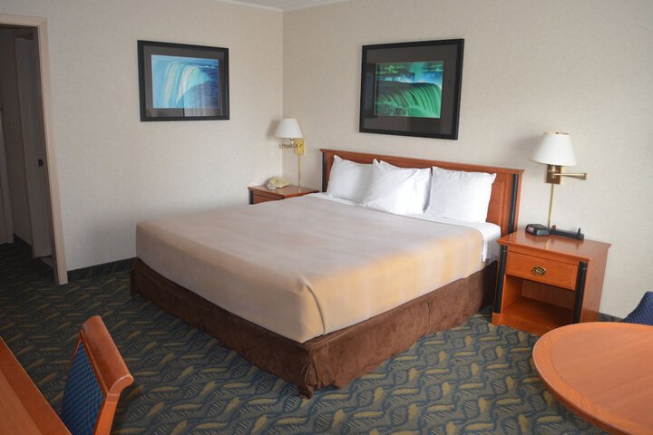 Room 18 of 53