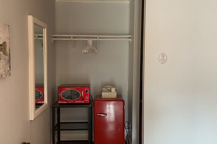 Room 12 of 85