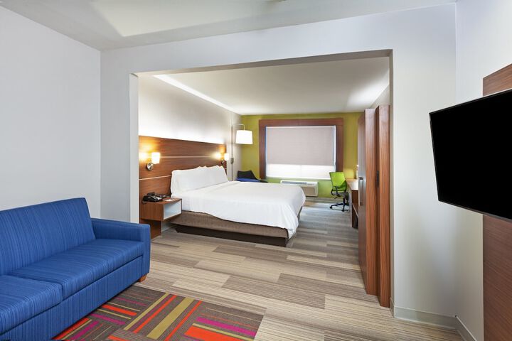 Room 18 of 42