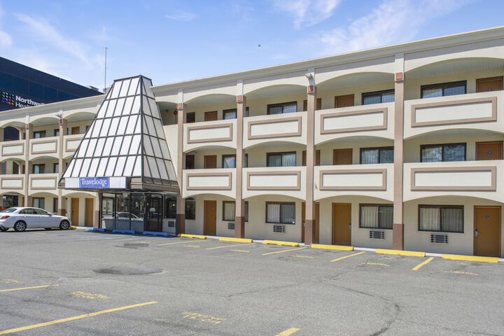 Hotel 6 of 43