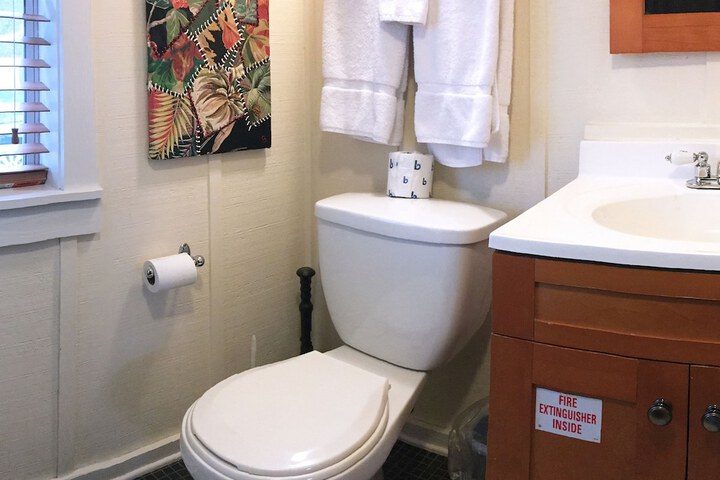 Room 34 of 169