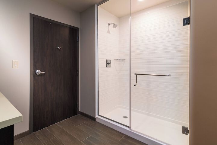 Room 21 of 42