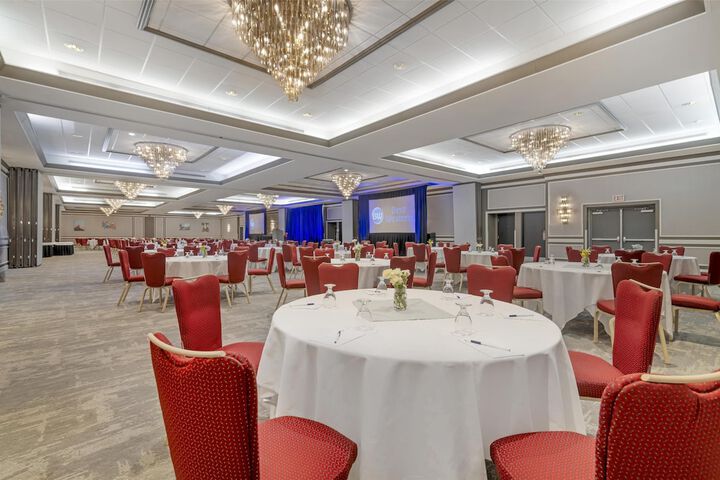 Best Western Royal Plaza Hotel & Trade Center