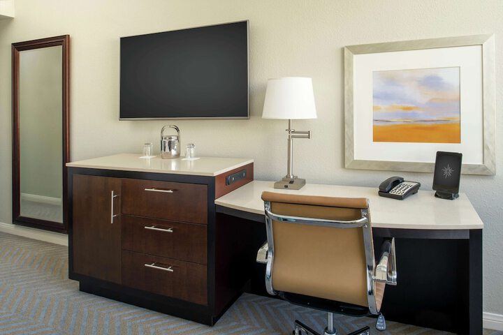Room 51 of 150