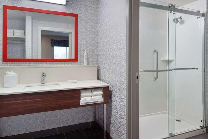 Hampton Inn & Suites Fultondale Birmingham I 65 AL