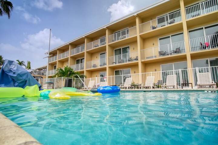 Treasure Island Hotel and Marina