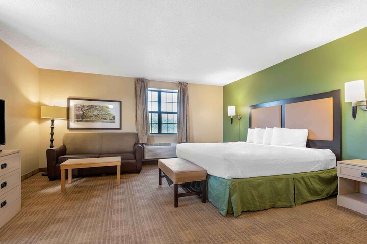 Room 15 of 29