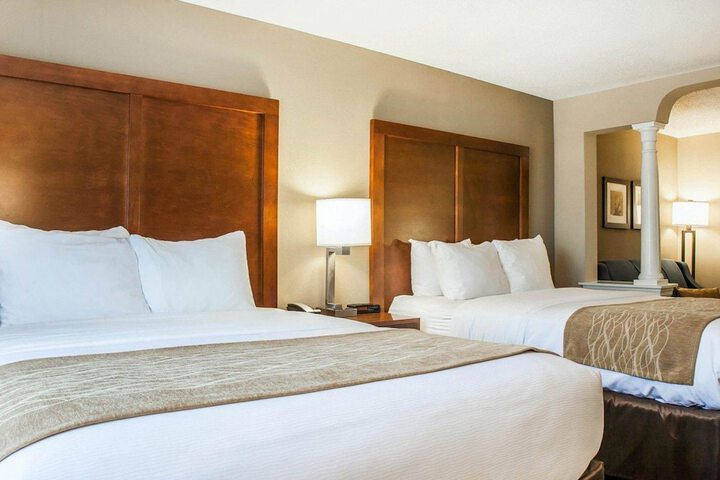 Comfort Inn & Suites Sturbridge - Brimfield