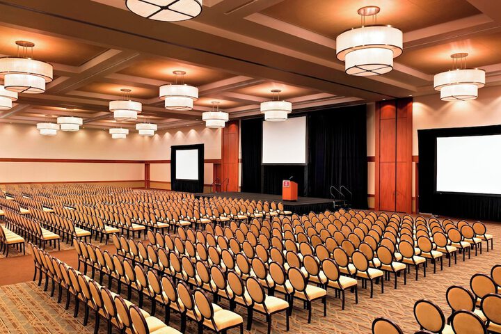Sheraton Fairplex Suites & Conference Center