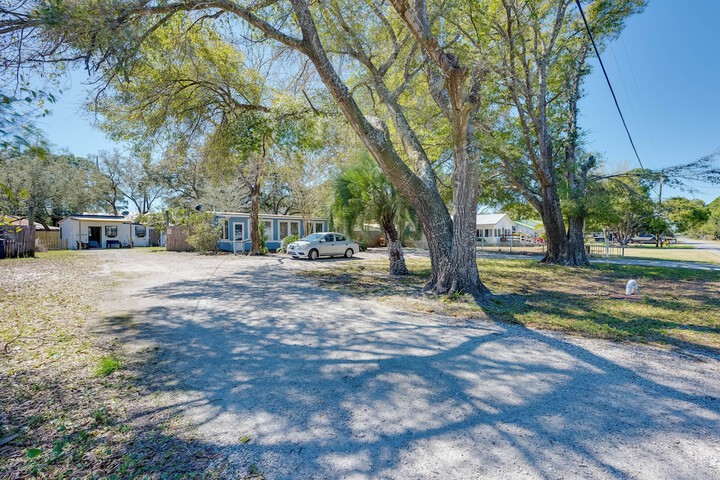 6 Mi to St. George Island: Cozy Gulf Coast Retreat!