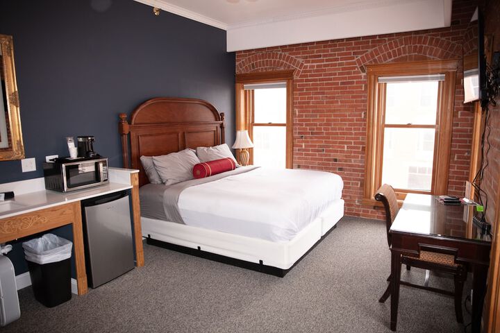 Room 82 of 110