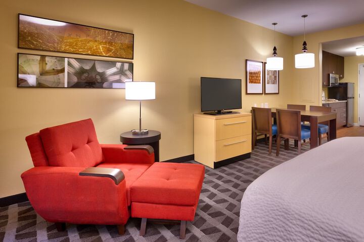 Room 29 of 38