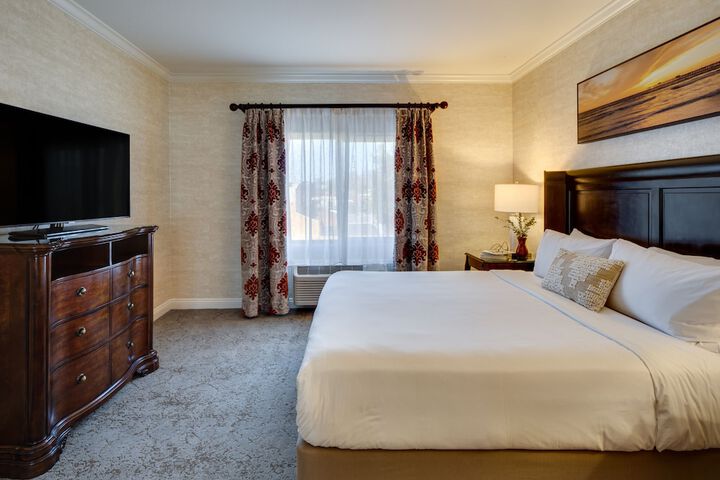 Ayres Hotel Costa Mesa / Newport Beach