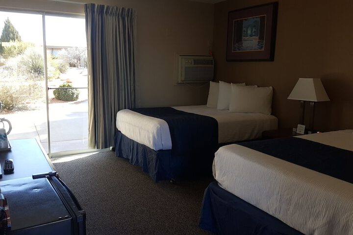 Room 12 of 33