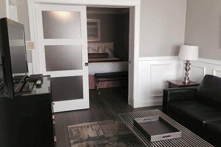 Room 12 of 36
