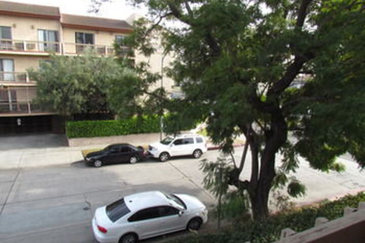 Beverly Hill Suites