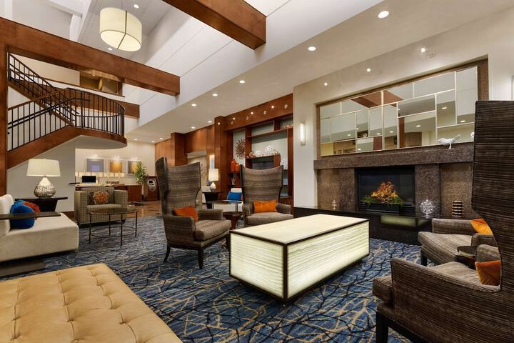 Hilton Knoxville