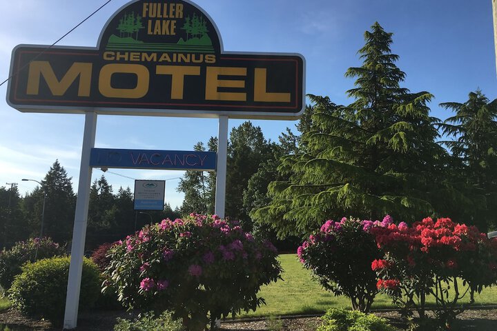 Hotel 4 of 101