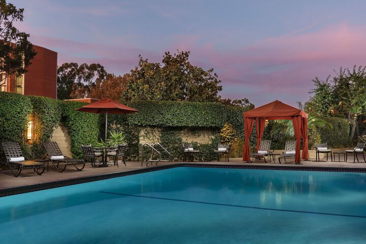 Pool 4 of 40