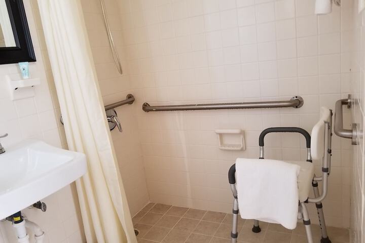 Room 21 of 47
