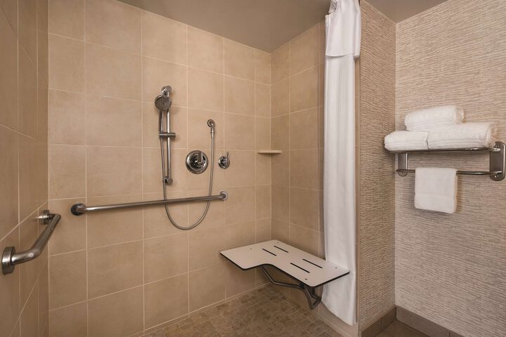 Room 10 of 35