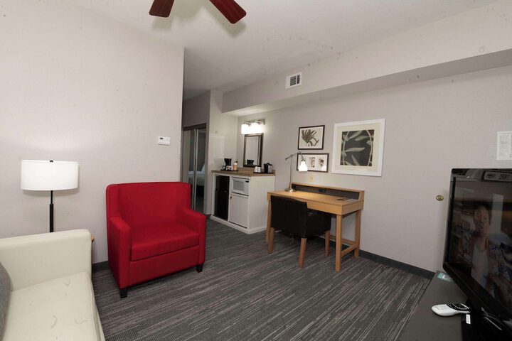 Room 47 of 86