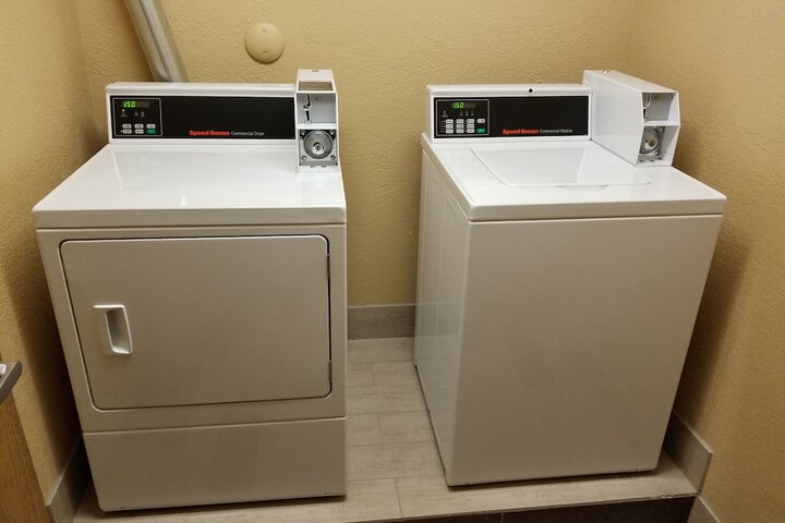 Room 6 of 22