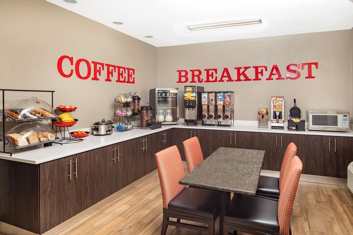 Breakfast/Coffee Service 14 of 15