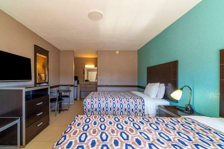 Woodfield Inn & Suites Hotel O Yoakum TX 111
