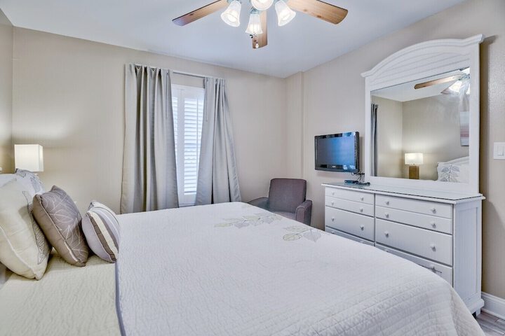 Room 126 of 173