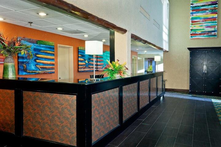 Hotel Interior 11 of 39