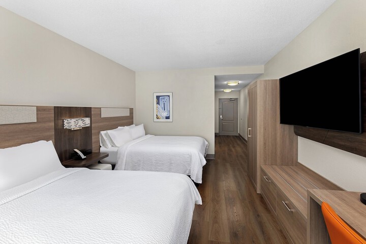 Room 13 of 60