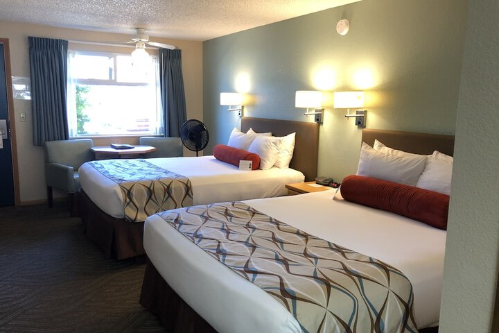 Super 8 by Wyndham Florence OR