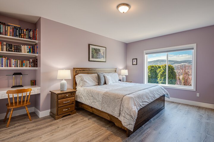 Room 14 of 27