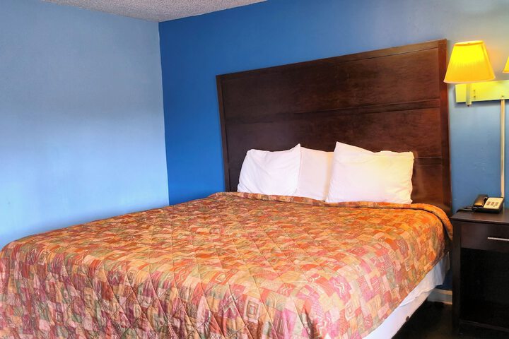 Holiday Motel by Belvilla Cleveland TN