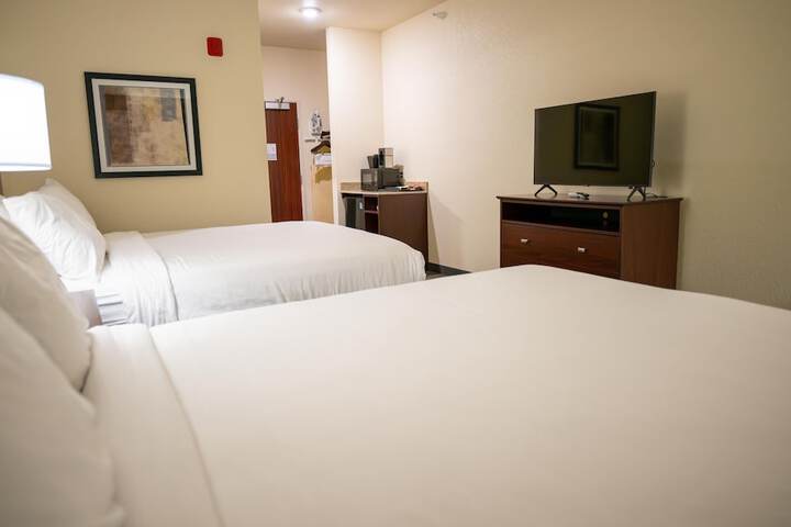 Cobblestone Hotel & Suites - Lamar