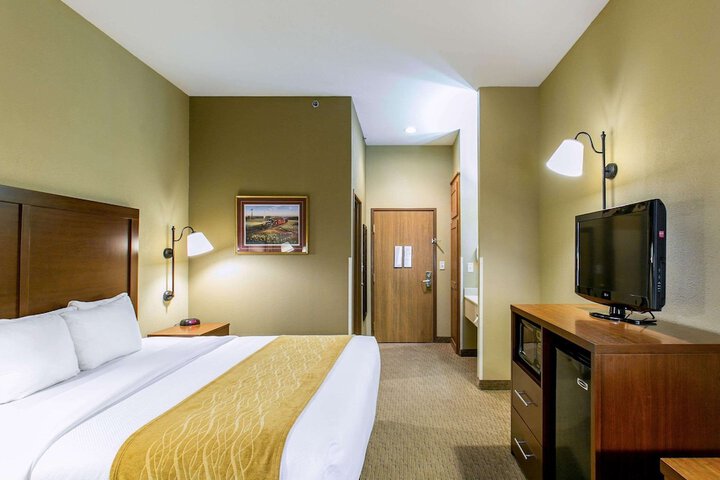 Room 48 of 61