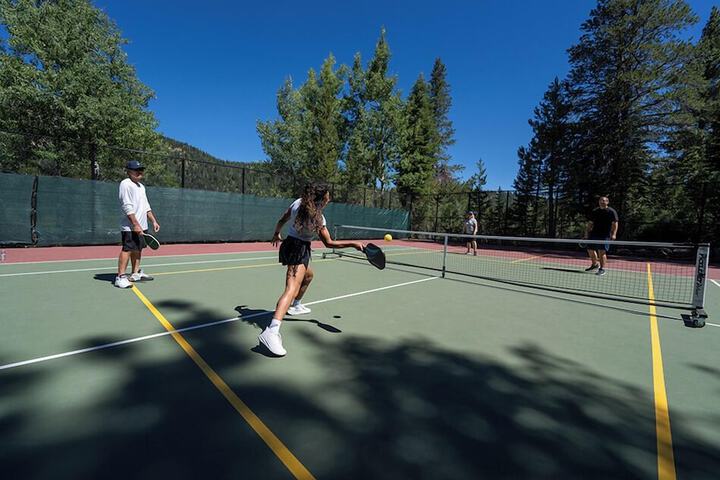 Everline Resort and Spa Lake Tahoe