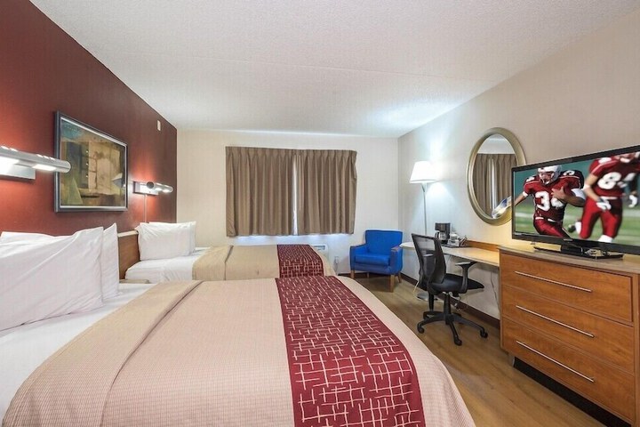 Room 35 of 64