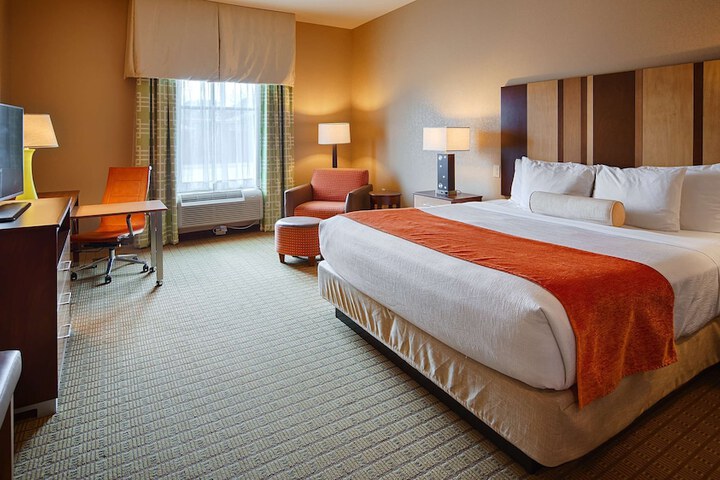 Best Western Plus Flatonia Inn