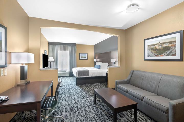 Room 19 of 32