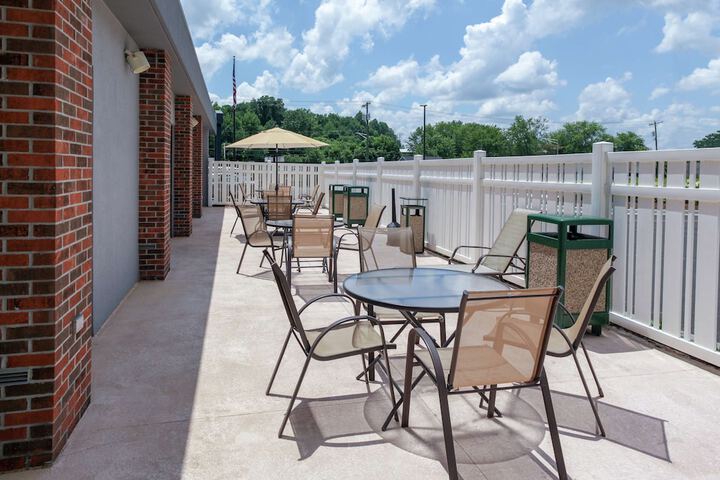 Terrace/Patio 27 of 29