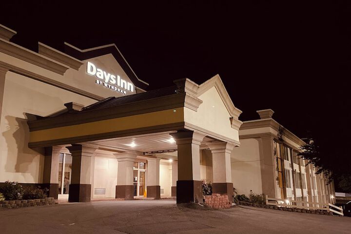 Days Inn by Wyndham Williamsport