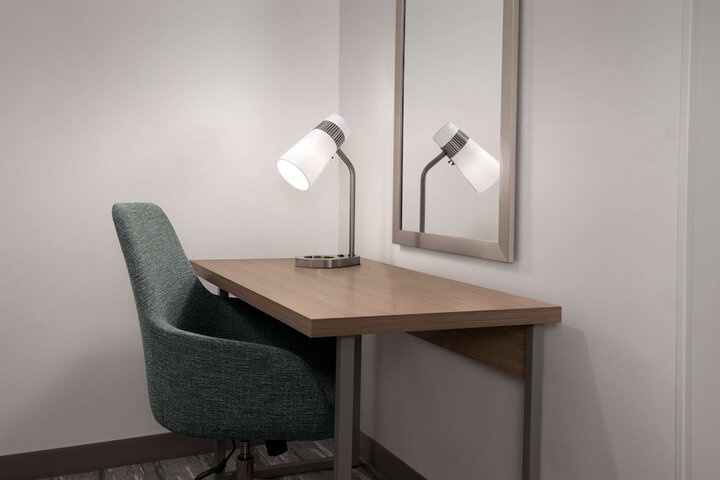 Room 28 of 51
