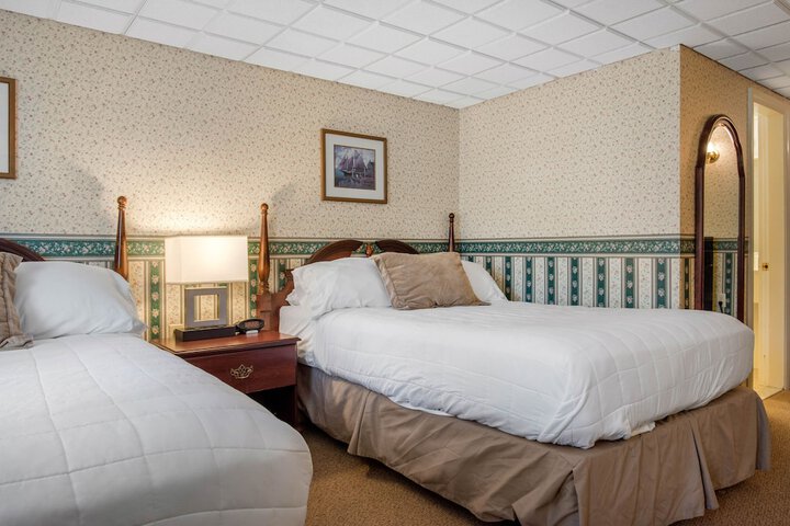 Room 32 of 56